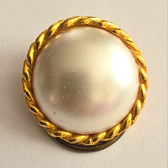Vintage scarf clip white faux pearl gold tone Ring Western Germany - Picture 1 of 7